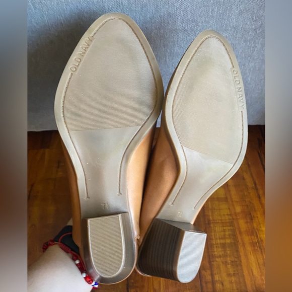 Old Navy Cognac Faux Leather Pointed Toe Mule Clogs - Picture 5 of 7